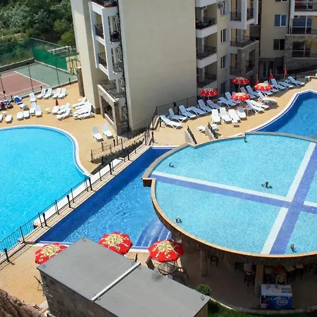 Апартамент Sunny Hills 2 Bdr