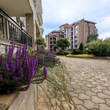 Sunny Hills 2 Bdr Apartamento *